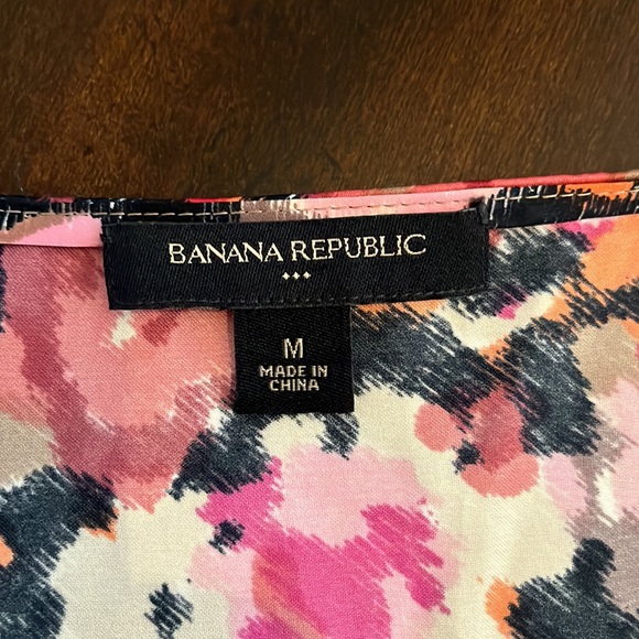 Banana Republic women’s sleeveless floral top size M with side zipper - Picture 7 of 9